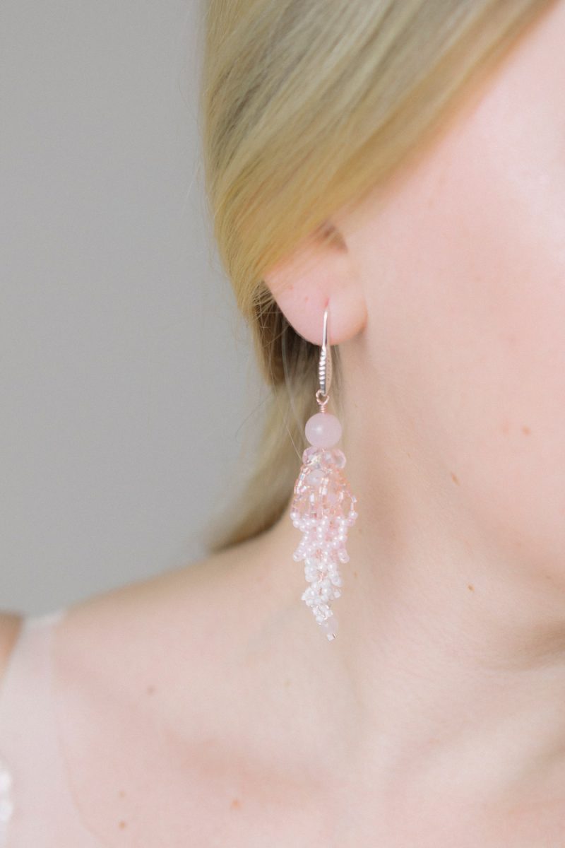 Castalia-delicate-bridal-drop-earrings-Aureus-Flos-fine-art-wedding-accessories-luxury-modern-bridal-headpieces-and-jewelry (9)